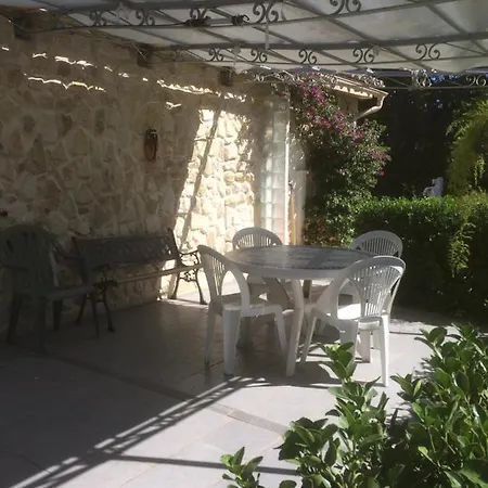 Oda ve Kahvaltı Mas De Saintenac