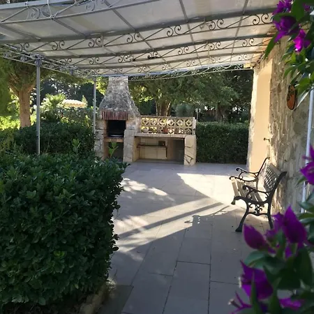 Mas De Saintenac Oda ve Kahvaltı Marsillargues